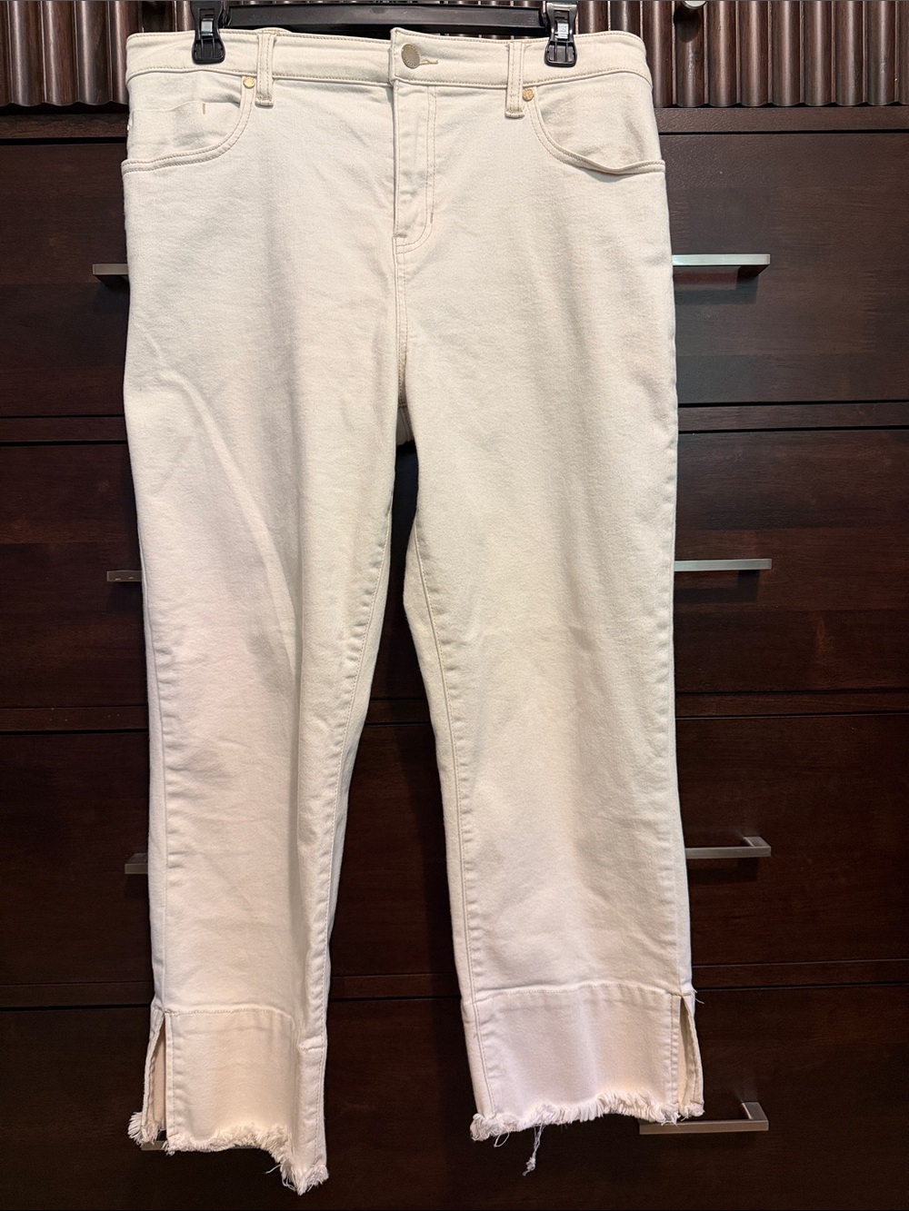 Liverpool LIV Non-Skinny Skinny crop jeans in Seaside Dunes, gold hardware